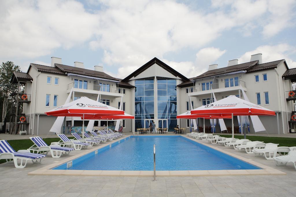 Porto Riva Hotel Zaporizhia Ngoại thất bức ảnh