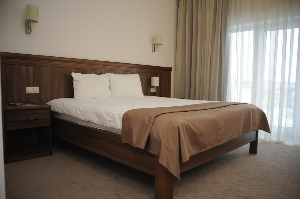 Porto Riva Hotel Zaporizhia Phòng bức ảnh