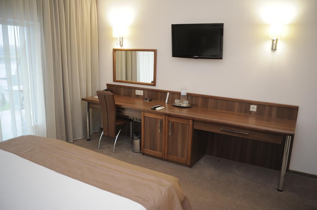 Porto Riva Hotel Zaporizhia Phòng bức ảnh