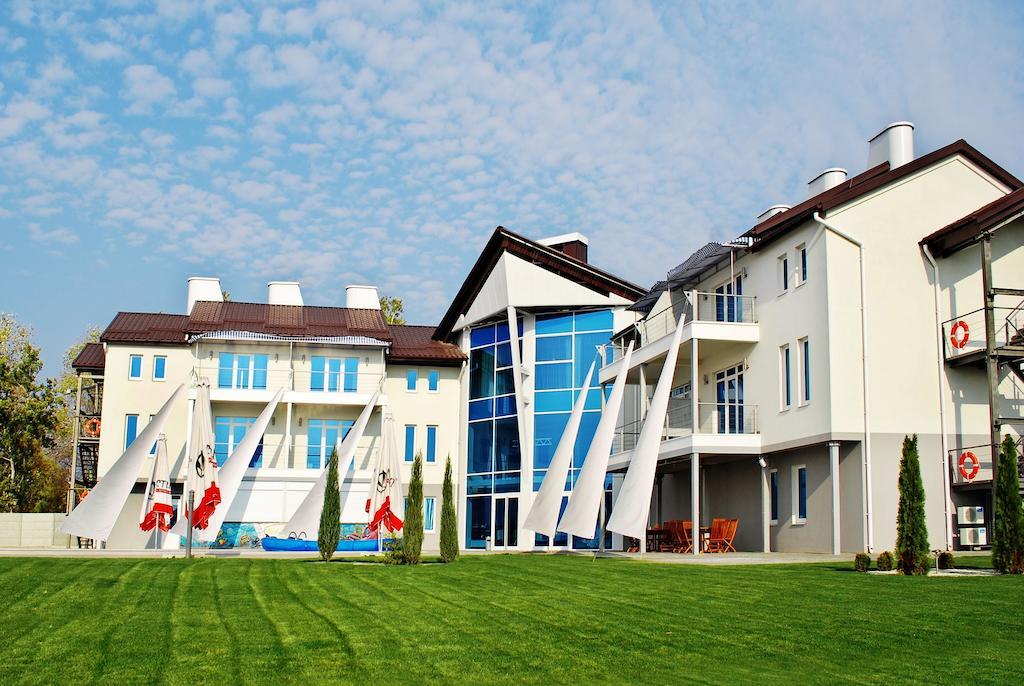 Porto Riva Hotel Zaporizhia Ngoại thất bức ảnh
