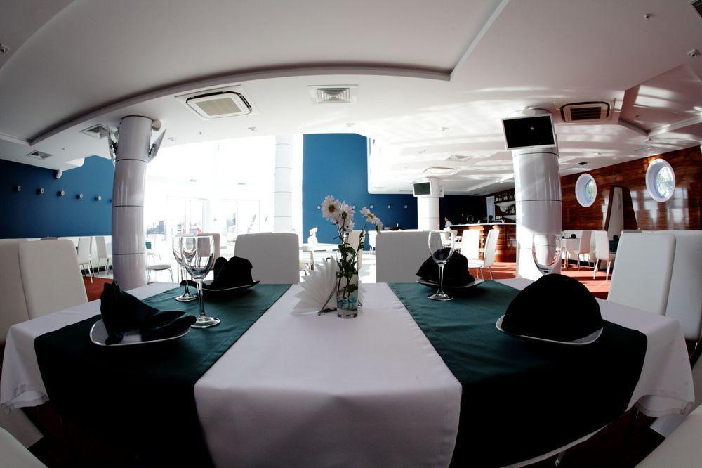 Porto Riva Hotel Zaporizhia Ngoại thất bức ảnh